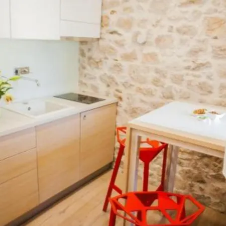 Castrum Apartment *
